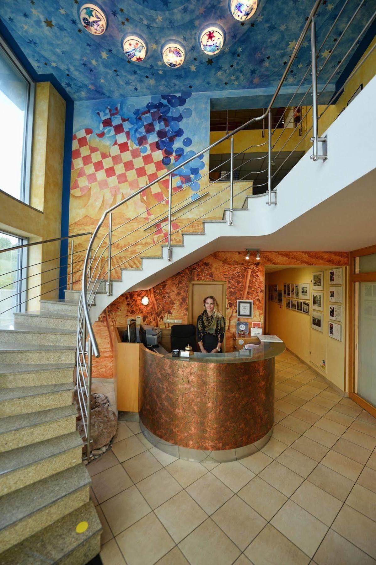 Hotel Vaka Бърно Екстериор снимка