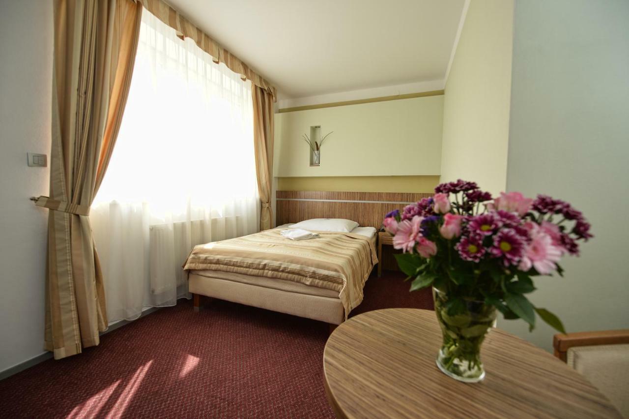 Hotel Vaka Бърно Екстериор снимка